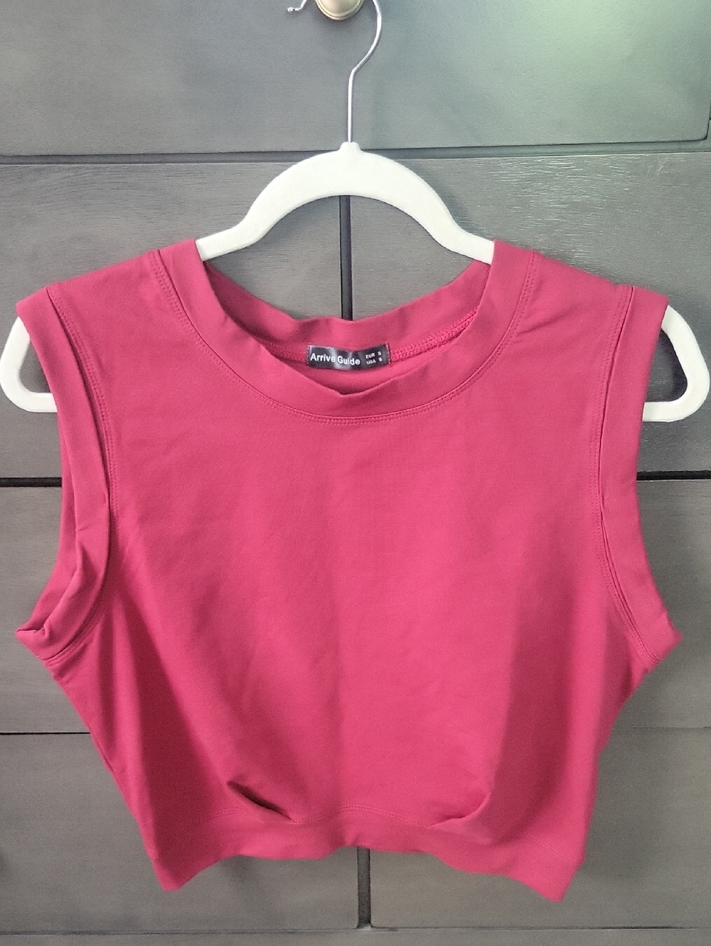 Cropped Muscle Tank Top